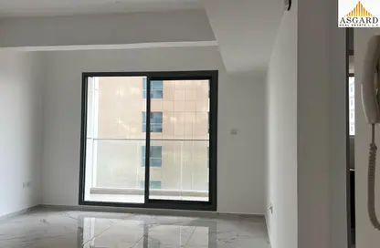 Apartment - 1 Bedroom - 2 Bathrooms for rent in Golden Dream Tower 1 - Jumeirah Village Circle - Dubai