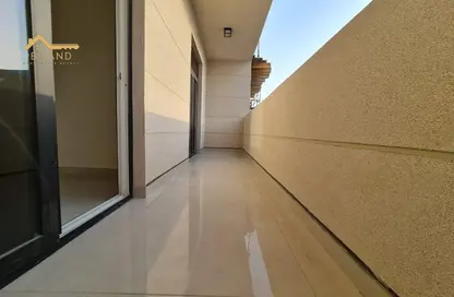 شقة - غرفة نوم - 1 حمام للايجار في شقق حديقة الزاهية - الزاهية - تجارية مويلح - الشارقة