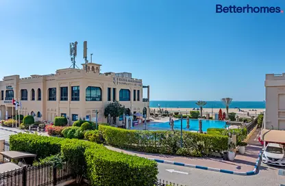 Villa - 5 Bedrooms - 6 Bathrooms for rent in Roda Beach Resort Villas - Jumeirah 3 - Jumeirah - Dubai
