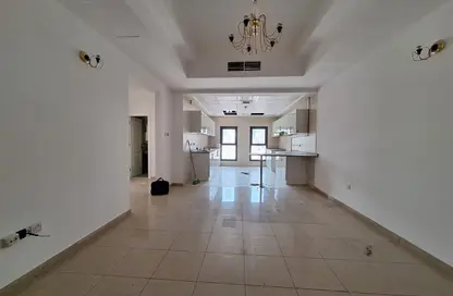 شقة - 2 غرف نوم - 2 حمامات للايجار في بناية الوزان A - المجاز 3 - المجاز - الشارقة