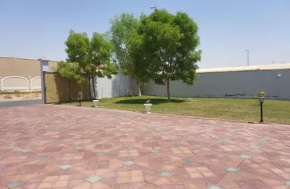 فيلا - 4 غرف نوم - 6 حمامات للبيع في النوف - الشارقة