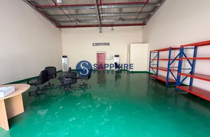 مستودع - استوديو - 1 حمام للايجار في الصجعة الصناعية - الصجعة - الشارقة مستودع - استوديو - 1 حمام للايجار في الصجعة الصناعية - الصجعة - الشارقة