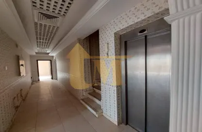 Villa - 7+ Bedrooms - 7+ Bathrooms for rent in Satwa Road - Al Satwa - Dubai