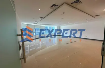 مكتب - استوديو - 1 حمام للايجار في برج أونتاريو - الخليج التجاري - دبي