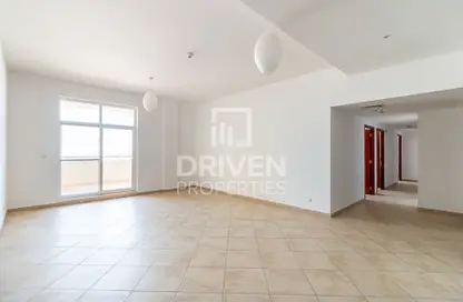 Apartment - 3 Bedrooms - 3 Bathrooms for sale in Foxhill 6 - Foxhill - Motor City - Dubai