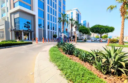 Apartment - 1 Bedroom - 2 Bathrooms for rent in wasl port views - Al Mina - Dubai