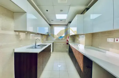Apartment - 2 Bedrooms - 3 Bathrooms for rent in Jumeirah Garden City - Al Satwa - Dubai
