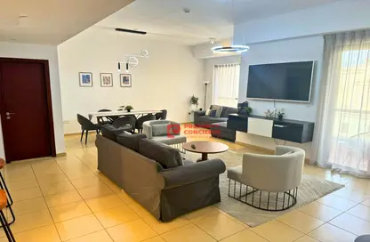 Apartment - 2 Bedrooms - 3 Bathrooms for rent in Rimal 2 - Rimal - Jumeirah Beach Residence - Dubai