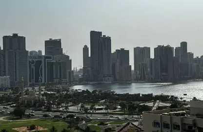 شقة - 2 غرف نوم - 3 حمامات للايجار في المجاز 2 - المجاز - الشارقة