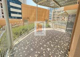Terrace image for: Duplex - 3 bedrooms - 6 bathrooms for rent in United Square - Al Khalidiya - Abu Dhabi, Image 1