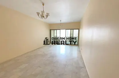 Apartment - 3 Bedrooms - 3 Bathrooms for rent in Bin Ham Towers - Al Taawun - Sharjah