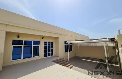 Villa - 3 Bedrooms - 5 Bathrooms for rent in Umm Suqeim 2 Villas - Umm Suqeim 2 - Umm Suqeim - Dubai