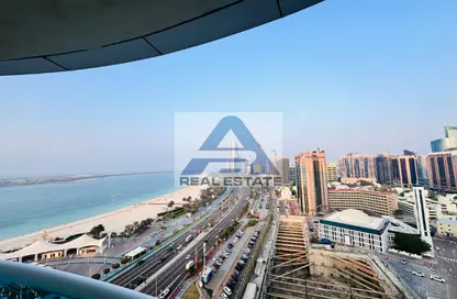 شقة - 3 غرف نوم - 5 حمامات للايجار في شارع الكورنيش - أبوظبي