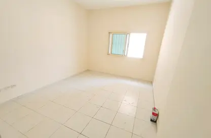 Apartment - Studio - 1 Bathroom for rent in Muwaileh 3 Building - Muwaileh - Sharjah