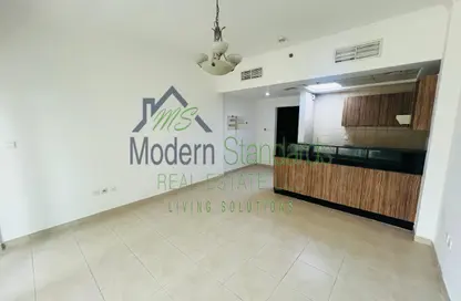 Apartment - Studio - 1 Bathroom for rent in Burj Al Nujoom - Downtown Dubai - Dubai