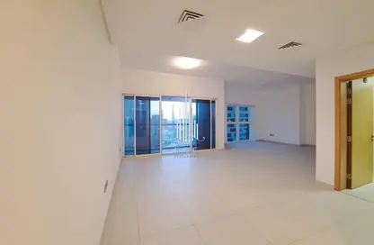 Apartment - 2 Bedrooms - 3 Bathrooms for rent in Saraya One - Corniche Road - Abu Dhabi
