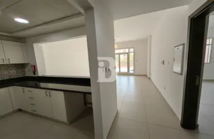 Apartment - 1 Bedroom - 2 Bathrooms for rent in Al Khaleej Village - Al Ghadeer - Abu Dhabi Apartment - 1 Bedroom - 2 Bathrooms for rent in Al Khaleej Village - Al Ghadeer - Abu Dhabi