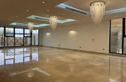 Empty Room image for: Villa - 6 Bedrooms - 6 Bathrooms for rent in Al Barsha 3 - Al Barsha - Dubai, Image 1