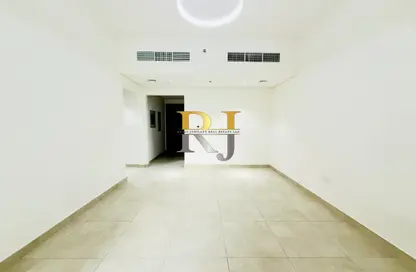 Apartment - 2 Bedrooms - 2 Bathrooms for rent in Mankhool Building - Mankhool - Bur Dubai - Dubai Apartment - 2 Bedrooms - 2 Bathrooms for rent in Mankhool Building - Mankhool - Bur Dubai - Dubai