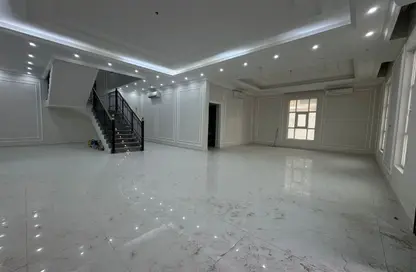 Villa - 7+ Bedrooms - 7+ Bathrooms for rent in Madinat Al Riyad - Abu Dhabi