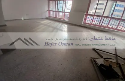 مكتب - استوديو - 1 حمام للايجار في شارع حمدان - أبوظبي