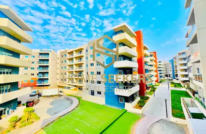 Apartment - 1 Bedroom - 2 Bathrooms for rent in Tower 1 - Al Reef Downtown - Al Reef - Abu Dhabi