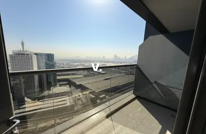 شقة - 2 غرف نوم - 3 حمامات للايجار في برج دوجا - شارع الشيخ زايد - دبي