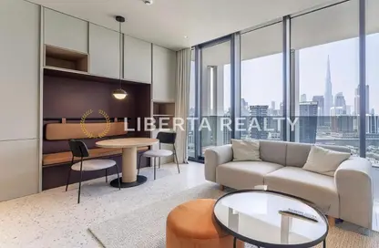 شقة - 1 حمام للبيع في رأسًا على عقب - الخليج التجاري - دبي