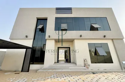 Villa - 5 Bedrooms - 6 Bathrooms for rent in Al Warsan 4 - Al Warsan - Dubai
