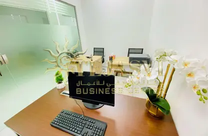 Office Space - Studio - 1 Bathroom for rent in Red Avenue - Al Garhoud - Dubai