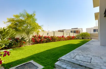 Villa - 4 Bedrooms - 6 Bathrooms for sale in West Yas - Yas Island - Abu Dhabi