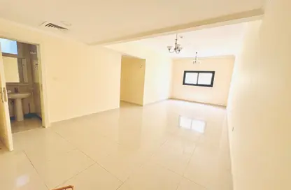 Apartment - 3 Bedrooms - 3 Bathrooms for rent in Muwaileh 29 Building - Muwaileh - Sharjah