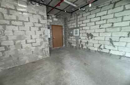 Office Space - Studio - 1 Bathroom for rent in Binghatti Azure - Jumeirah Village Circle - Dubai