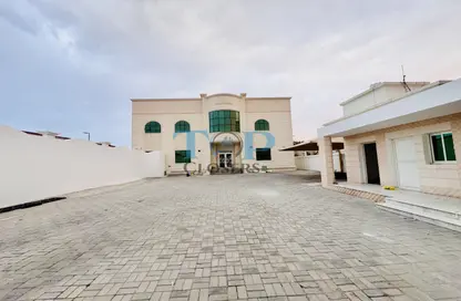 فيلا - 8 غرف نوم - 8 حمامات للايجار في جفير جديد - فلج هزاع - العين