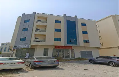 عمارة بالكامل - استوديو للبيع في مويلح - الشارقة