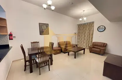 شقة - 2 غرف نوم - 3 حمامات للبيع في مساكن النخبة رقم 2 - مساكن النخبة الرياضية - مدينة دبي الرياضية - دبي
