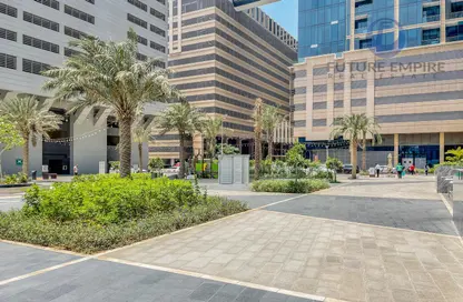 شقة - 3 غرف نوم - 5 حمامات للايجار في برج دوجا - شارع الشيخ زايد - دبي