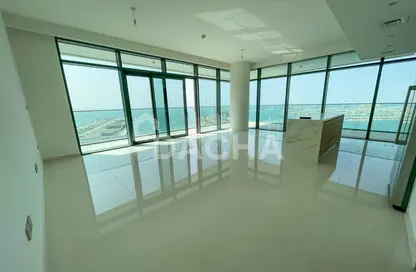Apartment - 3 Bedrooms - 3 Bathrooms for rent in Beach Vista - EMAAR Beachfront - Dubai Harbour - Dubai