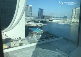 صورةحمام لـ: مكتب - 1 حمام للكراء في B2B  برج - الخليج التجاري - دبي, صورة 1