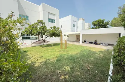 Villa - 4 Bedrooms - 4 Bathrooms for rent in Umm Suqeim 1 Villas - Umm Suqeim 1 - Umm Suqeim - Dubai