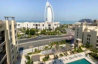Apartment - 3 Bedrooms - 4 Bathrooms for rent in Lamtara 2 - Madinat Jumeirah Living - Umm Suqeim - Dubai