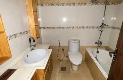 Apartment - 3 Bedrooms - 4 Bathrooms for sale in Al Majaz 2 - Al Majaz - Sharjah