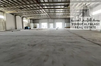 Warehouse - Studio - 4 Bathrooms for rent in Umm Al Thuoob - Umm Al Quwain
