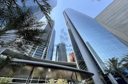Apartment - 2 Bedrooms - 2 Bathrooms for rent in Etihad Towers - Corniche Road - Abu Dhabi