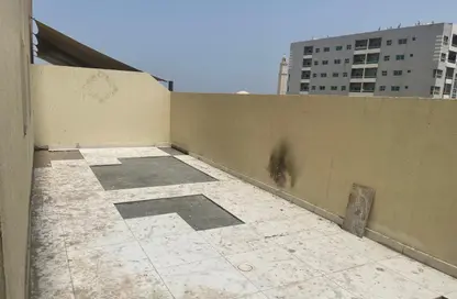 شقة - 2 غرف نوم - 2 حمامات للايجار في مساكن كورنيش عجمان - طريق كورنيش عجمان - عجمان