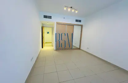 Apartment - 2 Bedrooms - 2 Bathrooms for rent in Oxford Building - District 14 - Jumeirah Village Circle - Dubai