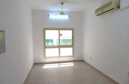Apartment - Studio - 1 Bathroom for rent in Al Souk Al Kabeer - Bur Dubai - Dubai
