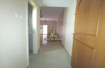 شقة - 2 غرف نوم - 2 حمامات للايجار في مساكن النهضة - النهدة - الشارقة