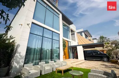 Villa - 5 Bedrooms - 7 Bathrooms for sale in La Mer Maisons - La Mer - Jumeirah - Dubai