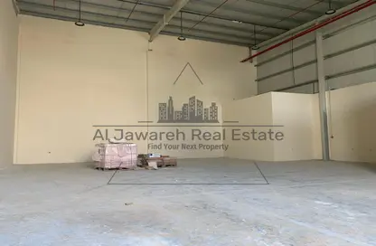 Warehouse - Studio - 2 Bathrooms for rent in Umm Al Thuoob - Umm Al Quwain